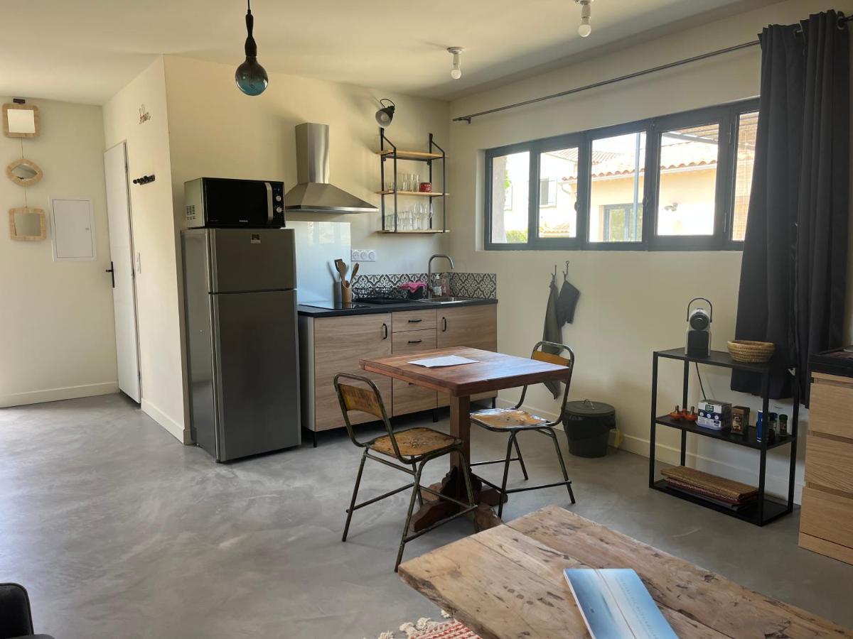 דירות פונויל Studio Dans Les Alpilles מראה חיצוני תמונה